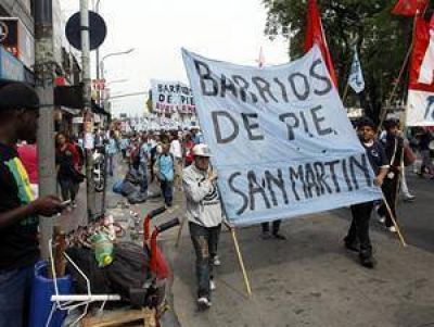 Marcha de las organizaciones sociales para pedir un bono