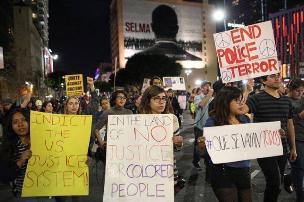 La ira contra el fallo de Ferguson se extiende a 170 ciudades