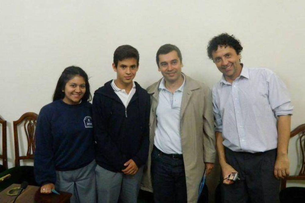 Estudiantes entrerrianos fueron premiados en la UBA