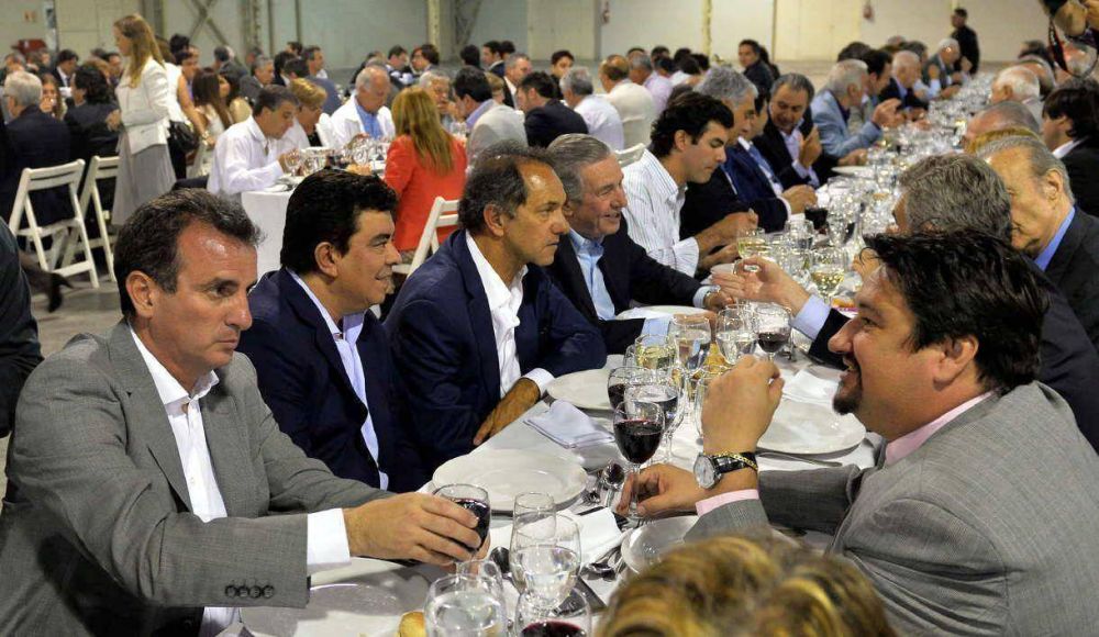 Mazzn espera que el PJ llegue unido a las presidenciales