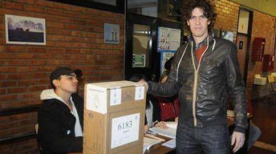 Gui�os entre Lousteau y el Pro