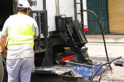 Plan integral de bacheo: �Estamos en una etapa de prueba, pero empezamos�