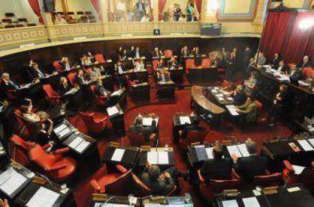 �Suspenden sesi�n por sanci�n a Ishii?