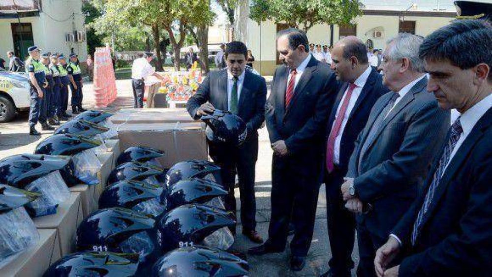 Dotaron a la polic�a de elementos de seguridad