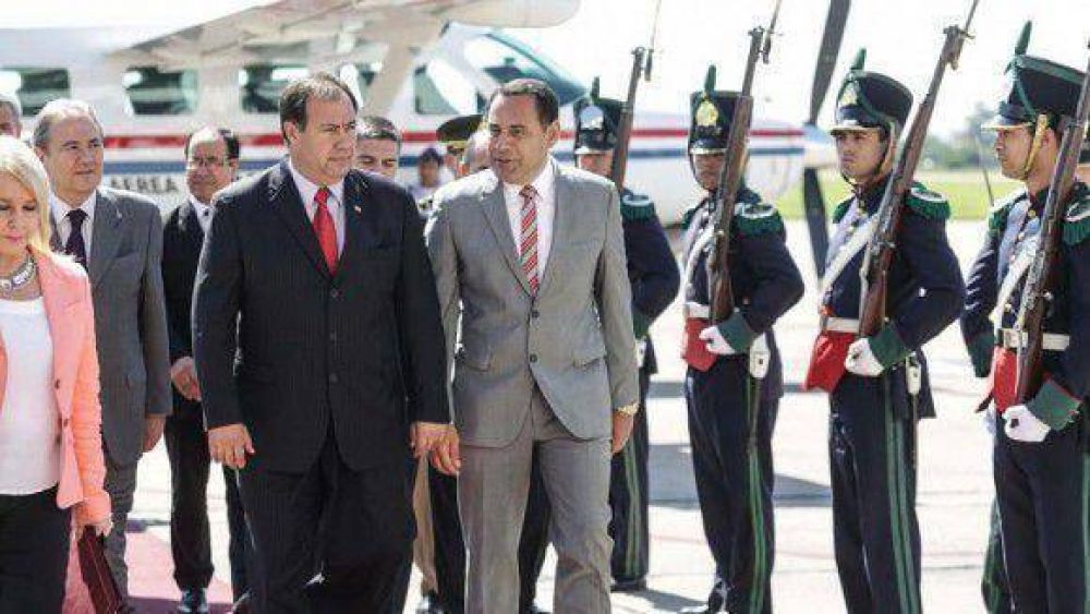 El Vicepresidente de Paraguay visit� la provincia