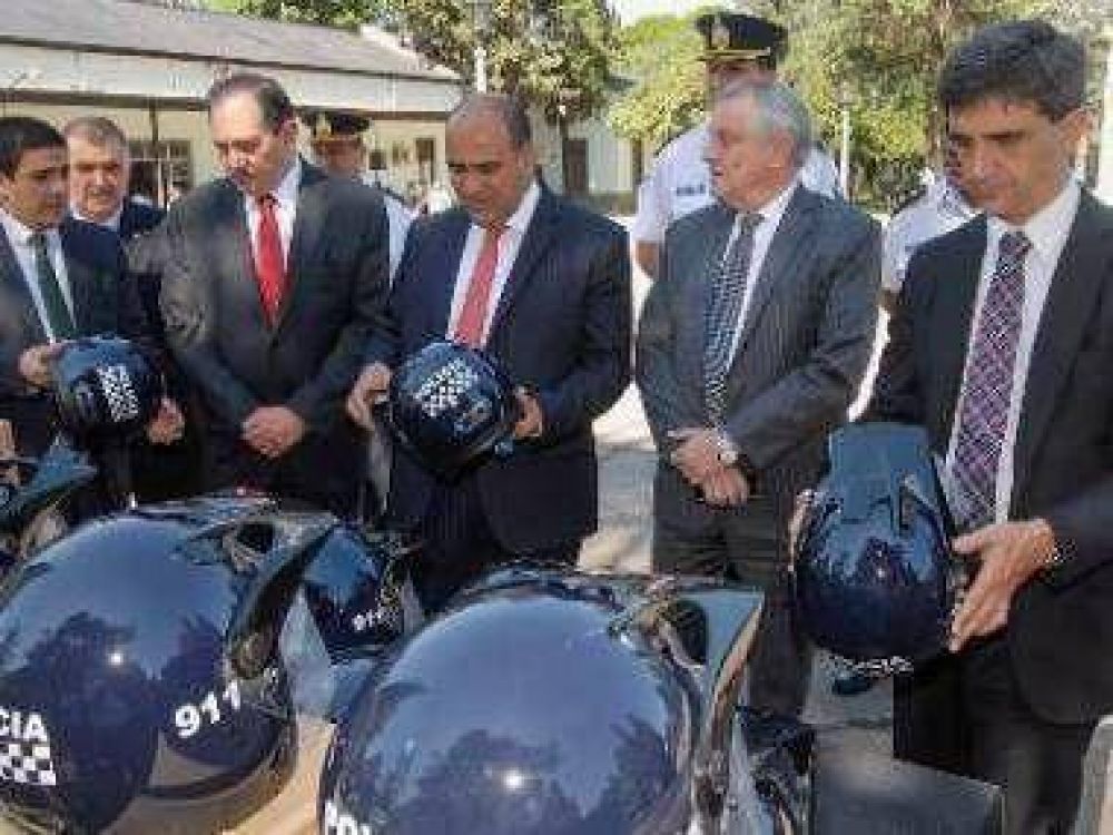 Alperovich pidi� a la Polic�a que sea firme en los controles de fin de a�o 