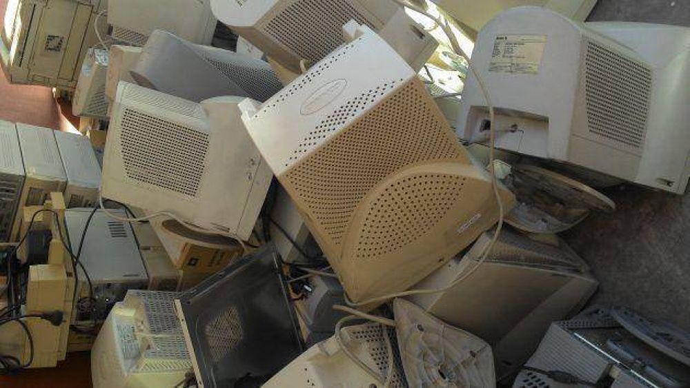 Hacienda se sum� al reciclaje de residuos electr�nicos