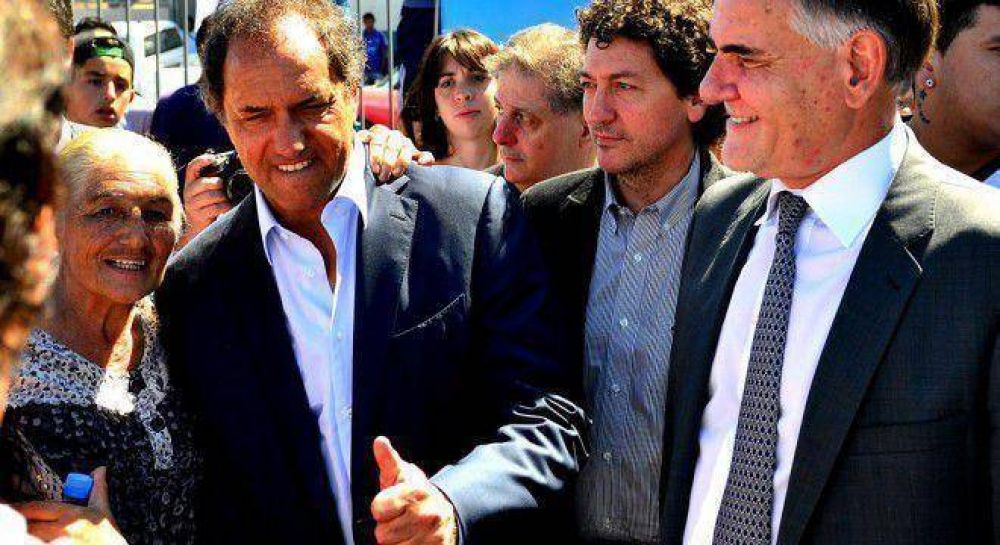 Un hombre de Alicia Kirchner se suma a la pelea por la gobernaci�n