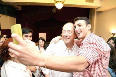 La UCR niega acuerdos nacionales mientras cierra en las provincias