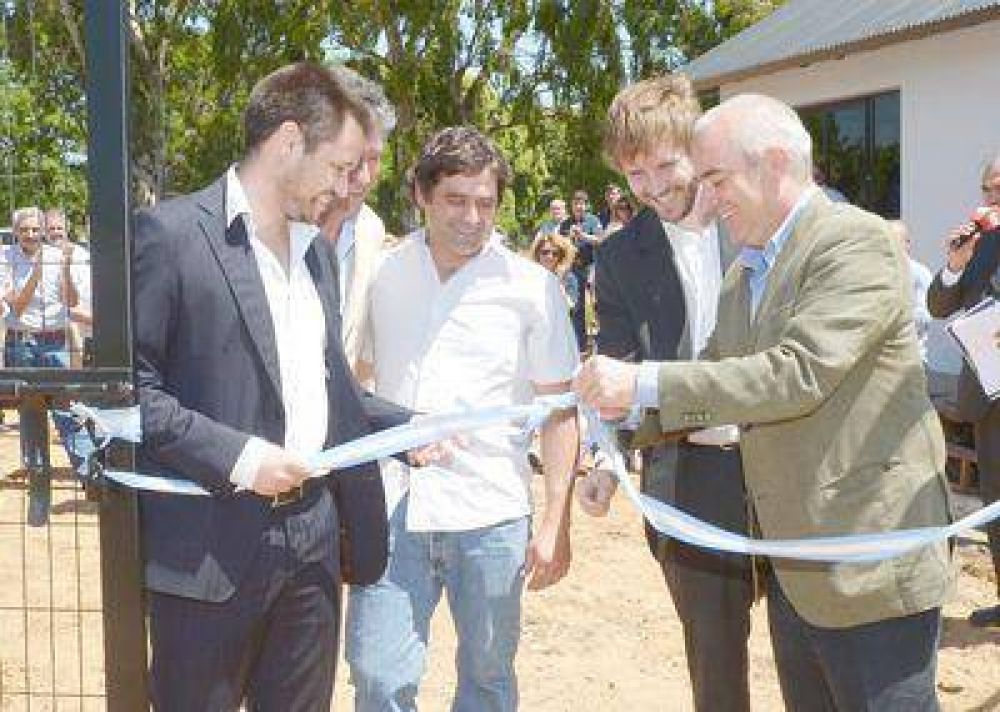 Autoridades y empresarios inauguraron el primer parque industrial de Balcarce