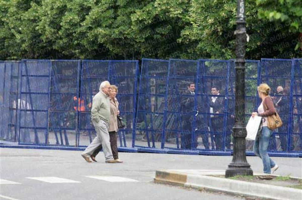 Ahora dicen que quitar�n los vallados en el Centro     