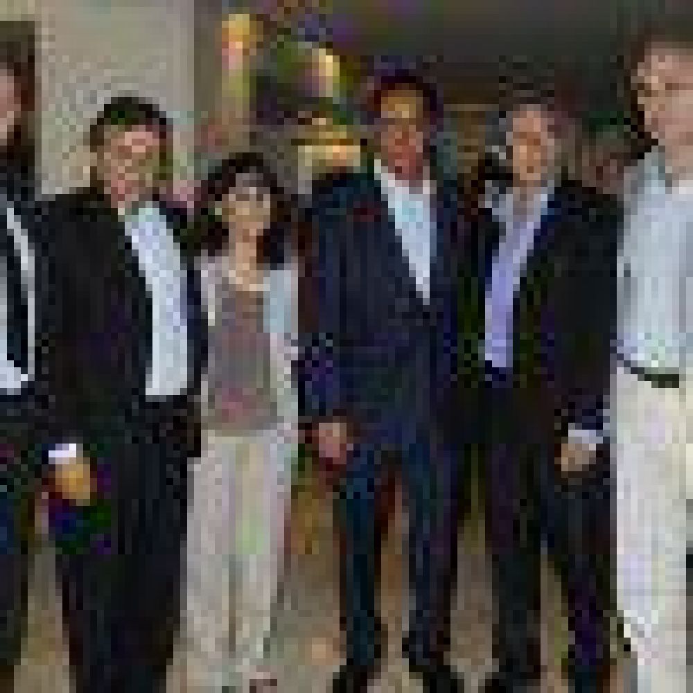 Vidal junto a Scioli en la inauguraci�n de asesores letrados