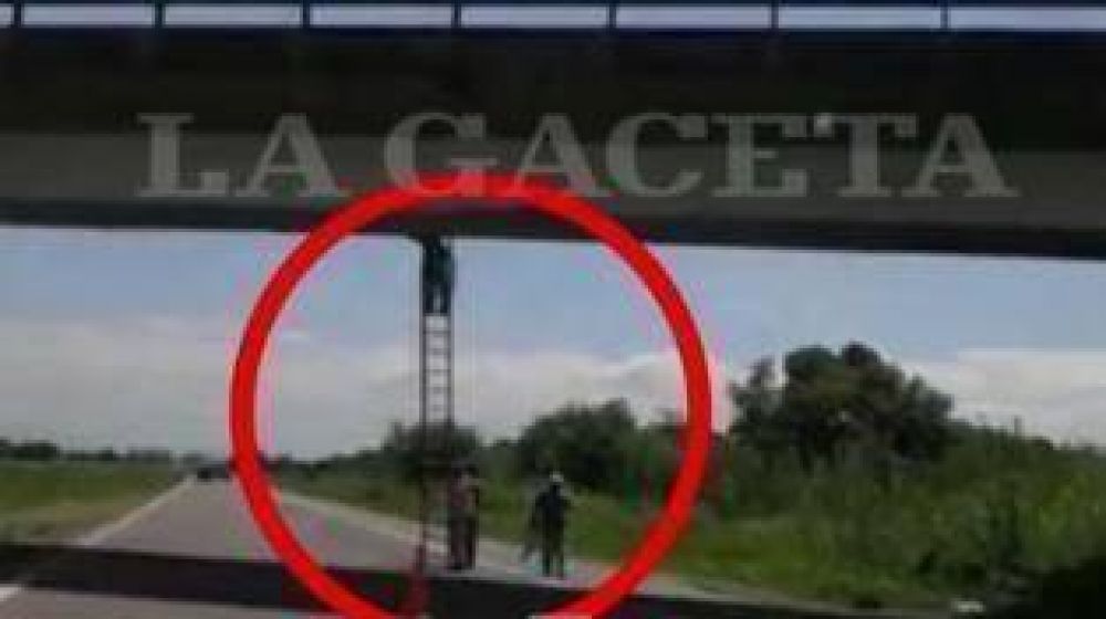 Pintadas peligrosas sobre la autopista Tucum�n-Famaill�
