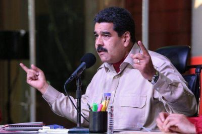 Venezuela: el gobierno recorta gastos por la ca�da del precio del petr�leo