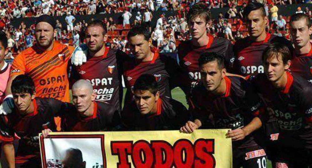 Col�n visita a Douglas Haig en busca del ascenso a Primera