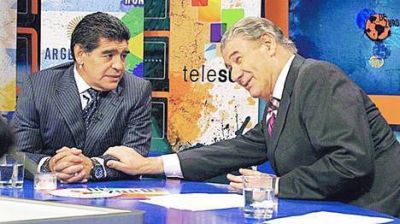 Lanzan la pel�cula de Maradona y V�ctor Hugo Morales