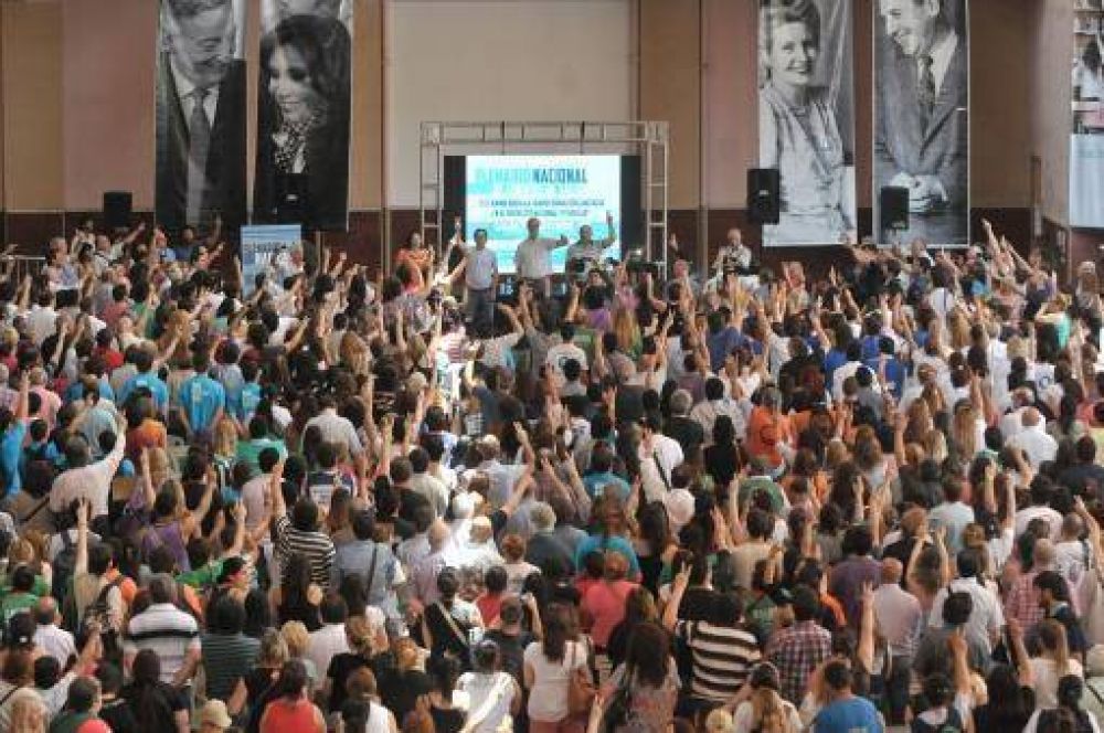 M�s de dos mil militantes referentes de la salud debaten sobre pol�ticas sanitarias