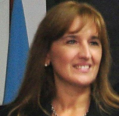 ADRIANA STORNI CUESTION� LAS RESPUESTAS DEL SECRETARIO GONZ�LEZ EN EL CONCEJO DELIBERANTE