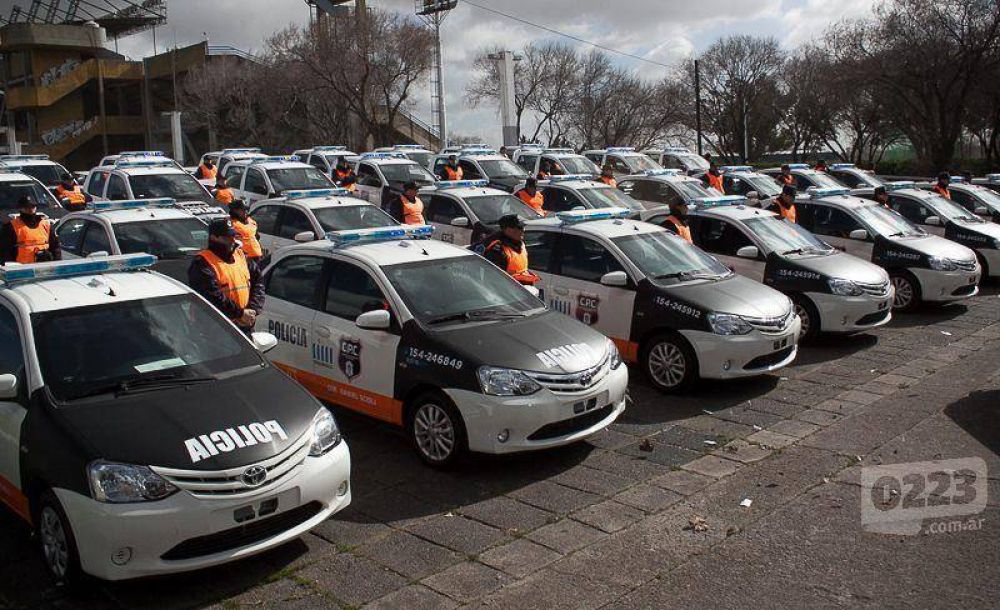 �ltimo d�a para anotarse en la polic�a local: hay cerca de 3.000 inscriptos