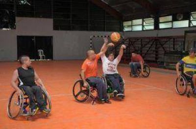 Alumnos har�n deporte con personas con discapacidad