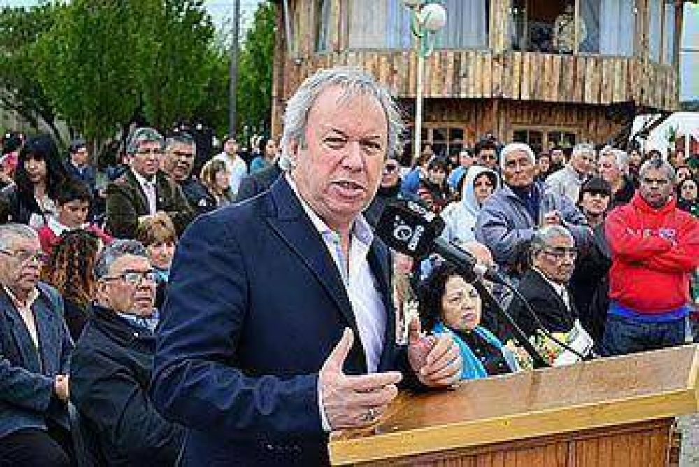 PERALTA: LLAM� A �NO DAR NI UN SOLO PASO ATR�S CON TODO LO CONSEGUIDO