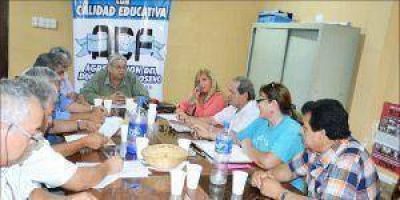 Ocho gremios representativos del sector docente acordaron una lista de unidad