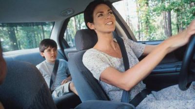 Las mujeres son m�s seguras y cometen menos infracciones cuando manejan