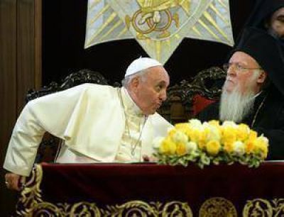 El Papa pide a los l�deres isl�micos m�s firmeza con el terrorismo
