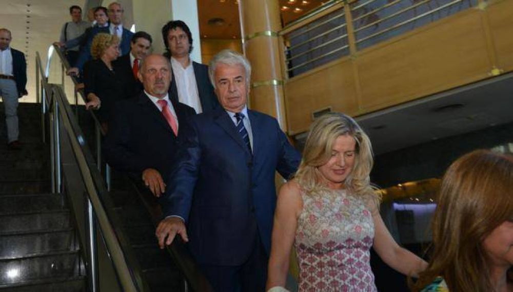 Opositores le apuntan al Poder Ejecutivo