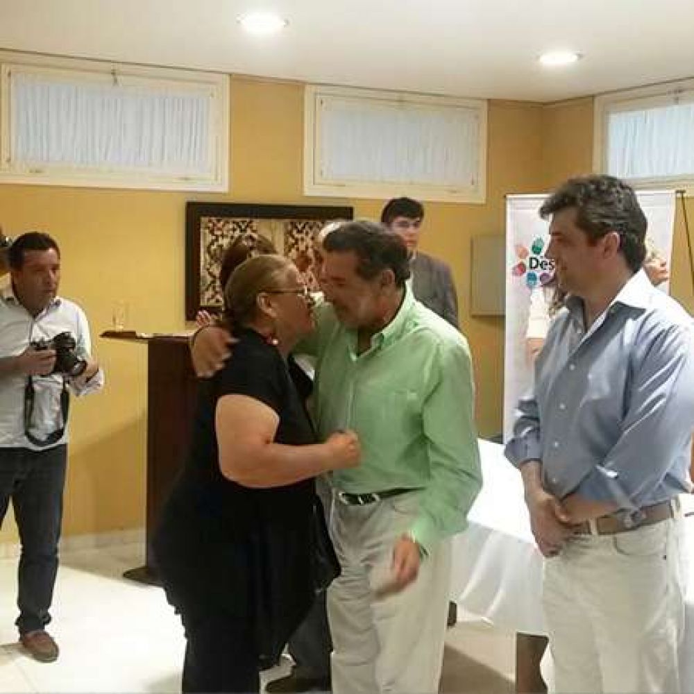 Beder resalt� que se entregaron m�s de 6 millones de pesos a emprendedores