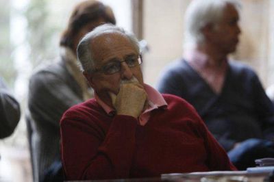 El Municipio pidi� 2 millones de pesos a Naci�n y Cano adelant� que �peligran los sueldos de este mes�