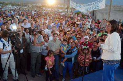 Corpacci y Jalil anunciaron obras que beneficiar�n a m�s de 2000 familias