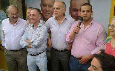 Grindetti inaugur� dos locales PRO	