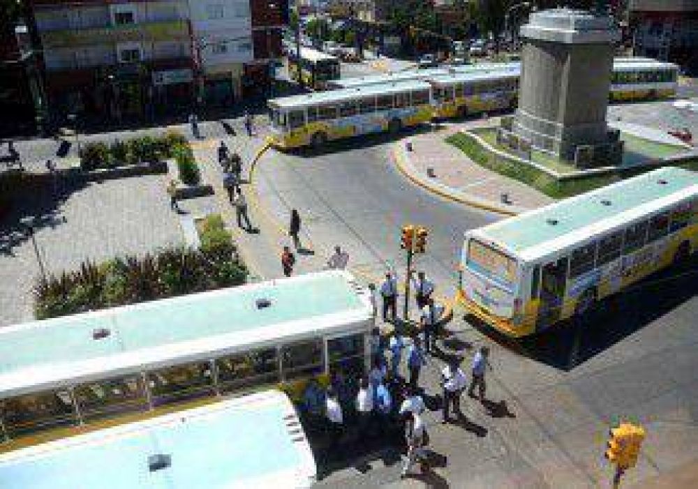 Por el asalto a un chofer hubo paro de colectivos 