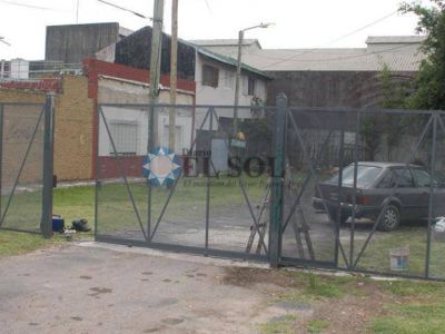 Vecinos enrejaron una calle