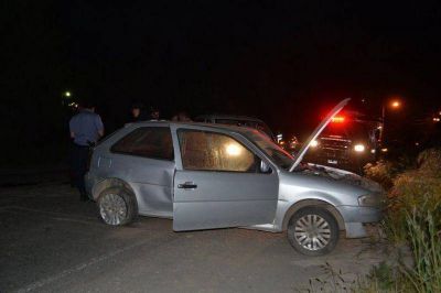 Joven en estado de ebriedad hospitalizado tras volcar su auto