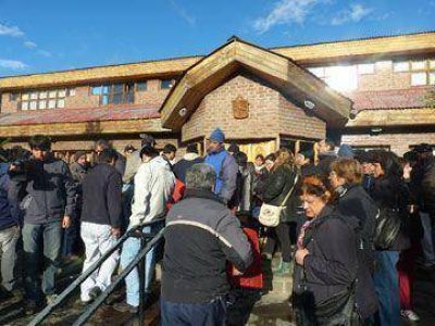 Municipales de R�o Turbio aceptan oferta salarial y levantan el paro