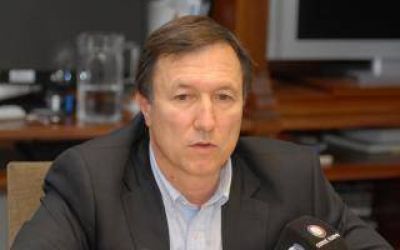 Bah�a Blanca: Volvi� Bevilacqua y restituy� a los funcionarios despedidos