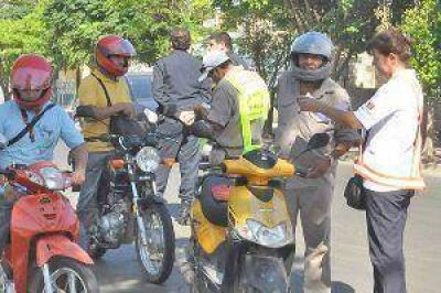 Secuestran autos, remises, motos y un cami�n durante el fin de semana