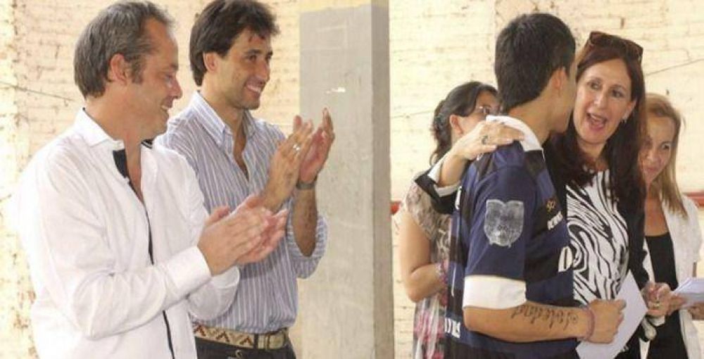 La ministra de Educaci�n particip� del cierre del ciclo lectivo en el Instituto Roca