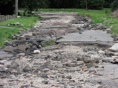 Baragiola reclama por el estado de las calles de Sierras de los Padres y el puerto
