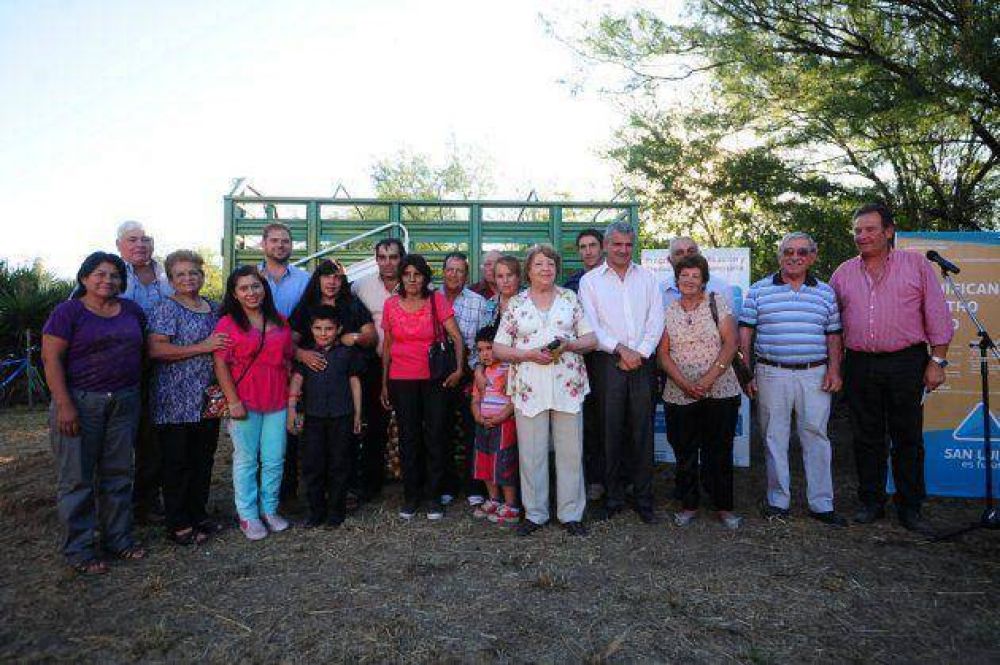 Electrificaci�n rural para La Bajada