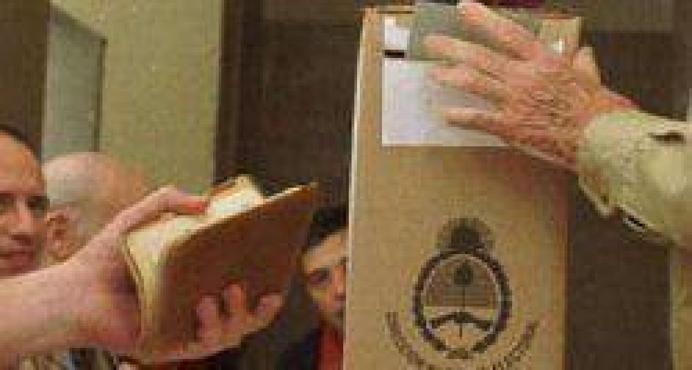 La UCR presenta hoy un documento para los presidenciables de 2015