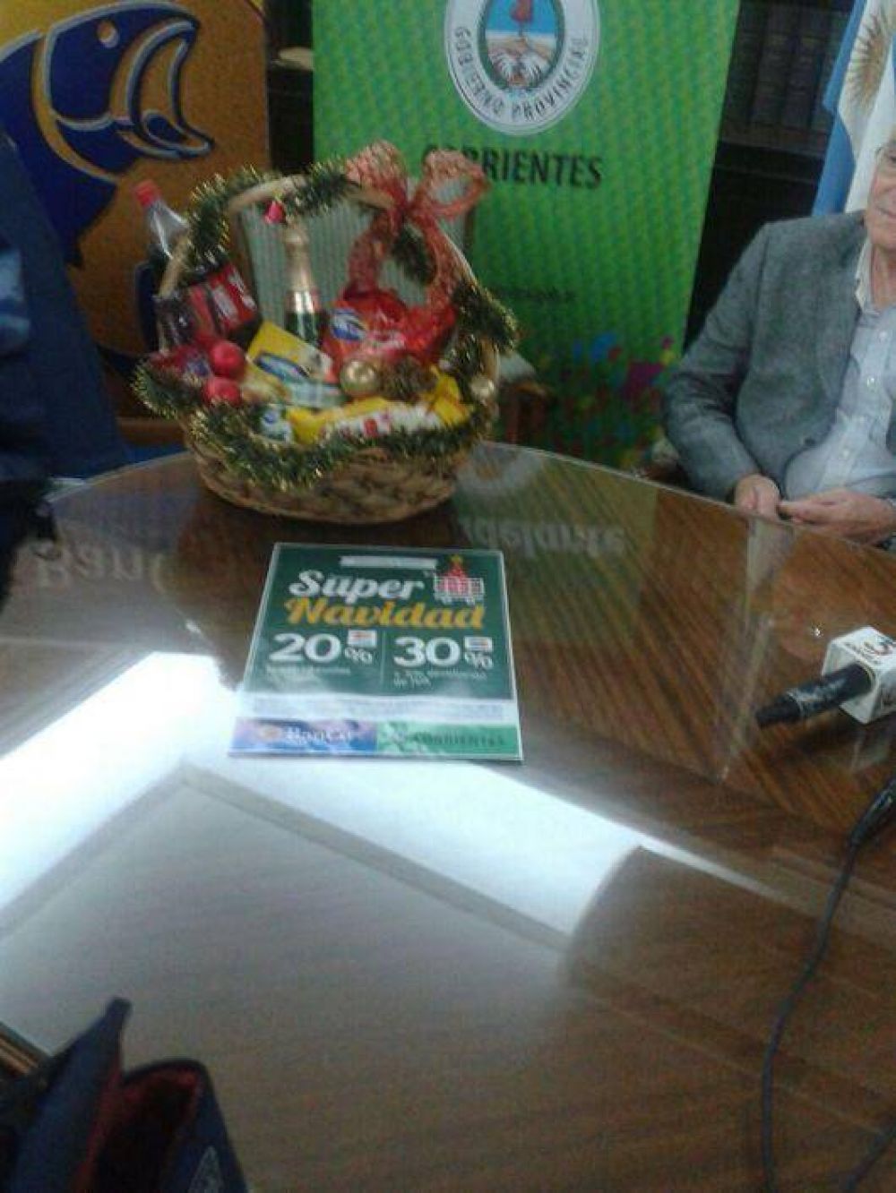El Gobierno Provincial present la canasta navidea: tiene 10 productos y cuesta $105,90