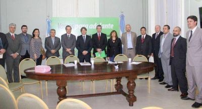 Mesa de trabajo entre correntinos y brasile�os