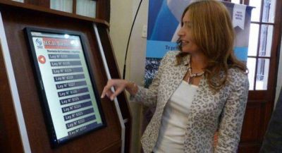Monitores digitales con el nuevo portal m�vil de Diputados