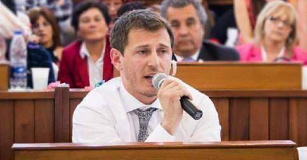 Jofre: �Las tasas no se traducen en mejores servicios para el vecino�