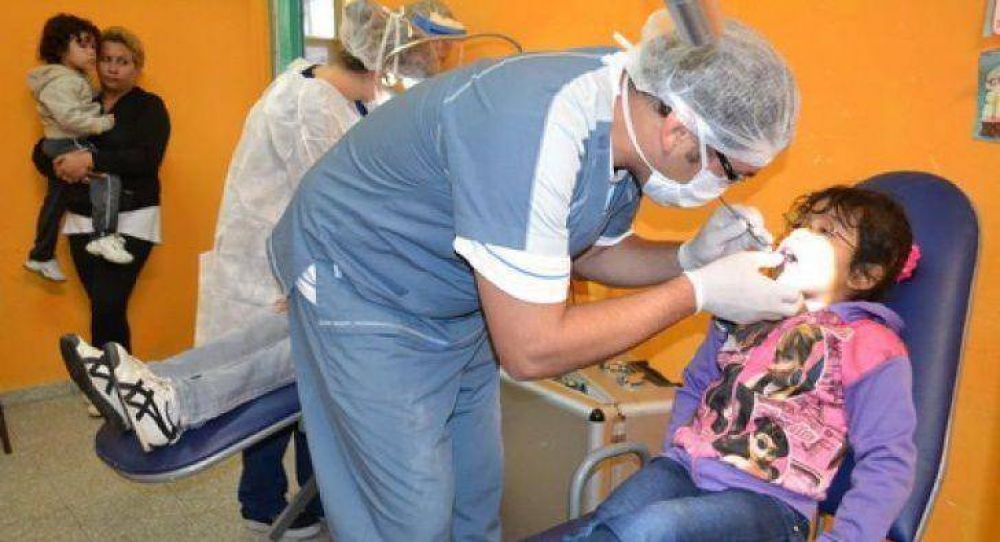 M�s de 200 ni�os de la zona norte recibieron atenci�n odontol�gica