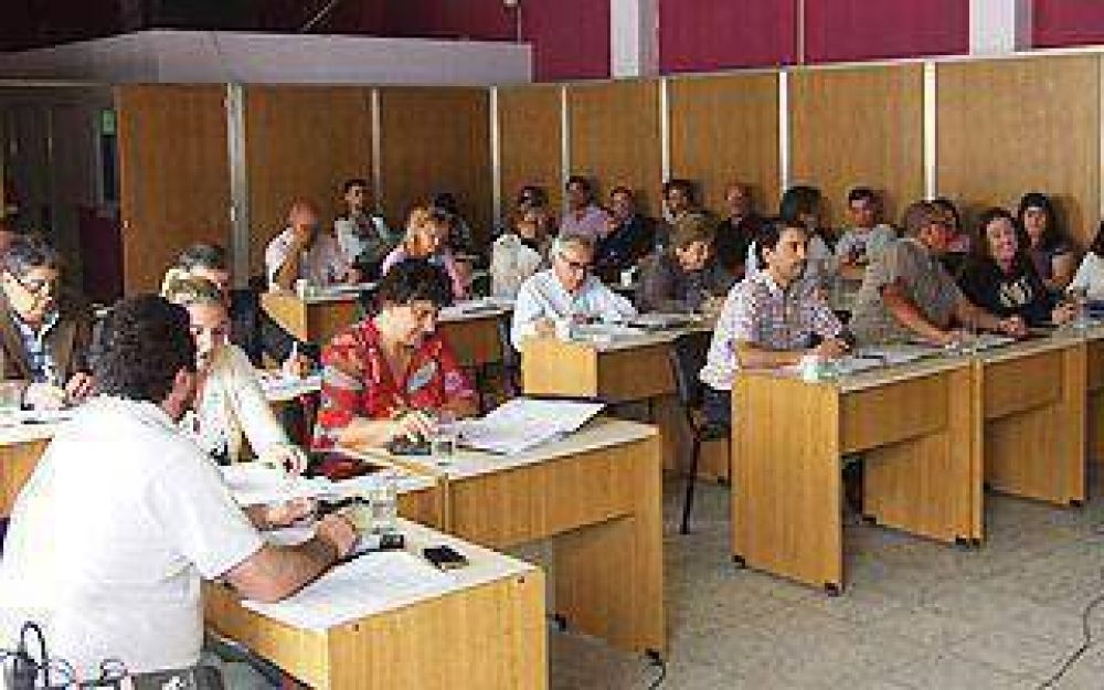 Ingres� la preparatoria de la Fiscal e Impositiva 2015