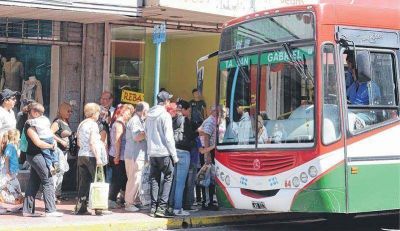 La Comuna envi� al Concejo el proyecto que dispone una suba del pasaje de micros del 30%